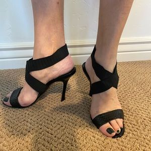 Manolo Blahnik slingback sandals with crocodile strap. Size 6 black.
